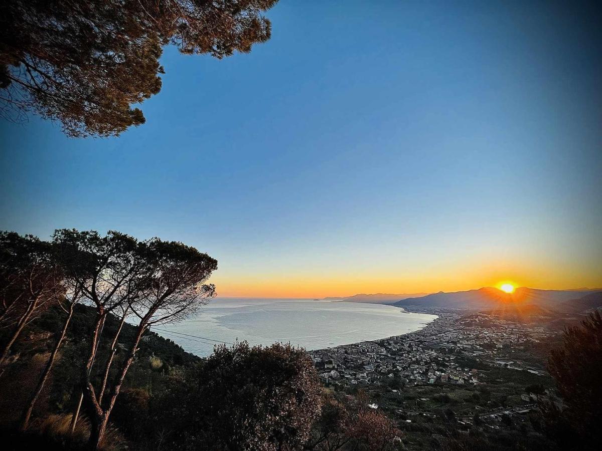 Fornaci 9 RivieraHoliday Pietra Ligure Exterior foto