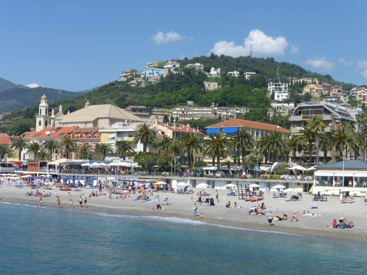 Fornaci 9 RivieraHoliday Pietra Ligure Exterior foto