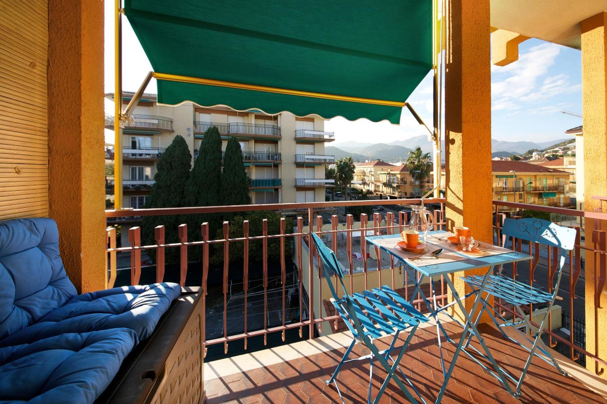 Fornaci 9 RivieraHoliday Pietra Ligure Exterior foto